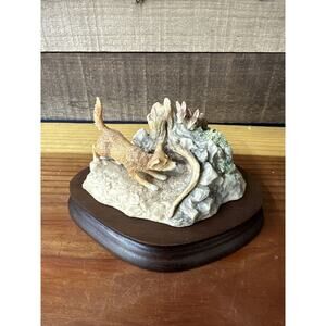 Lowell Davis "Two In The Bush" Figurine Dog Rabbits Schmid